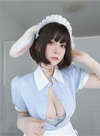 Miss Coser, Silver 81 NO.110 February 2022 February 2022 February 21 Rabbit Ear Maid(2)